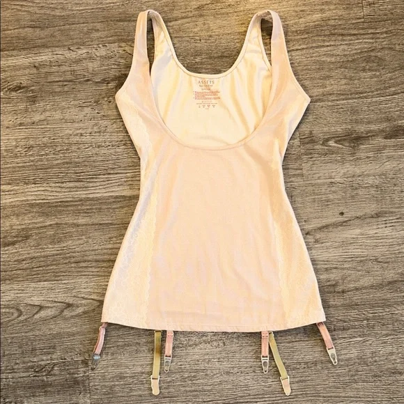 SPANX Assets Red Hot Label Shaping Camisole w/ Garter Straps Nude Lace Size L - Picture 2 of 10